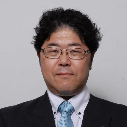 尾崎 共紘
