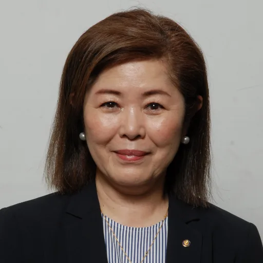山﨑 由美